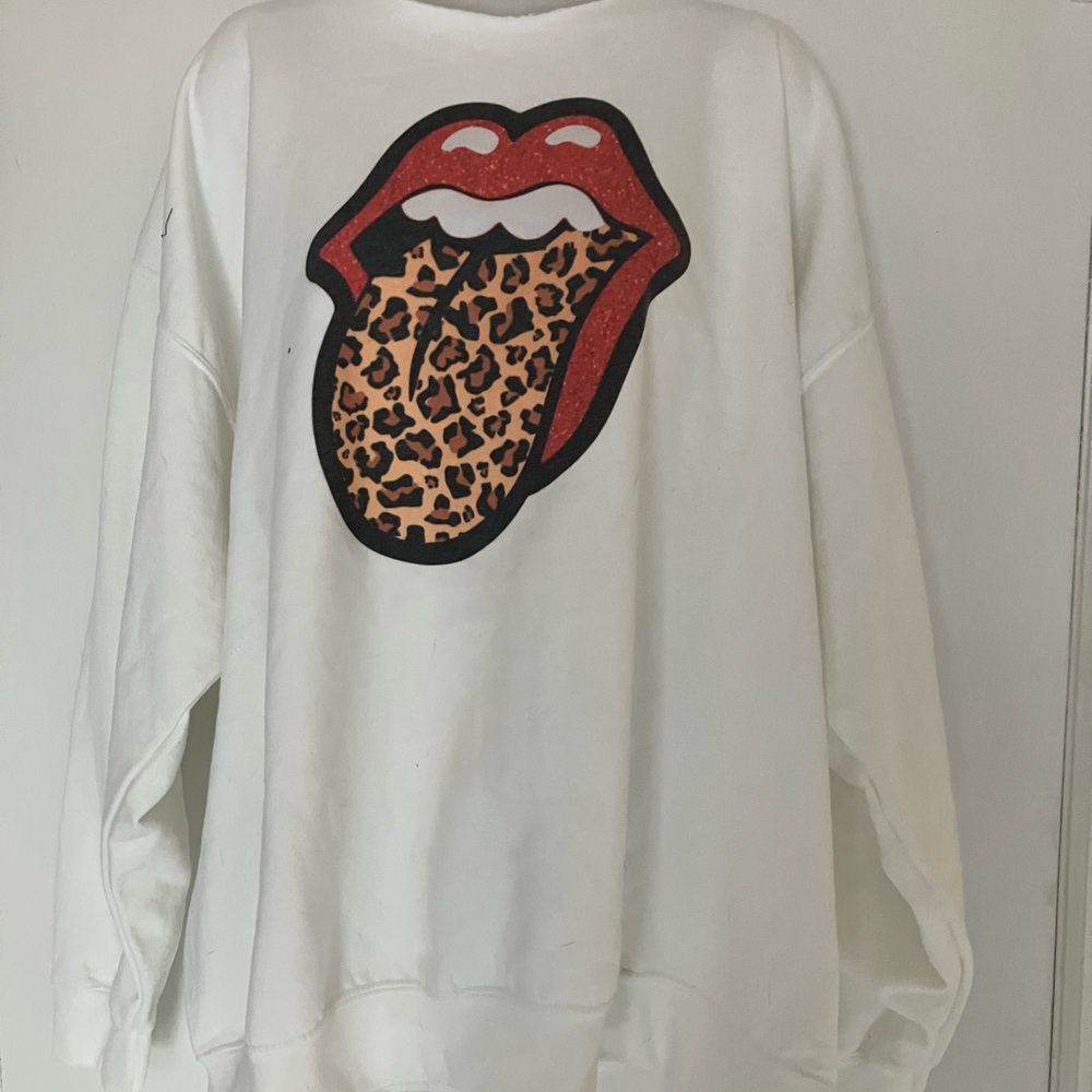 Women’s custom made rock n roll sweatshirt. Size 2xl NWT.  Worn cold shoulder